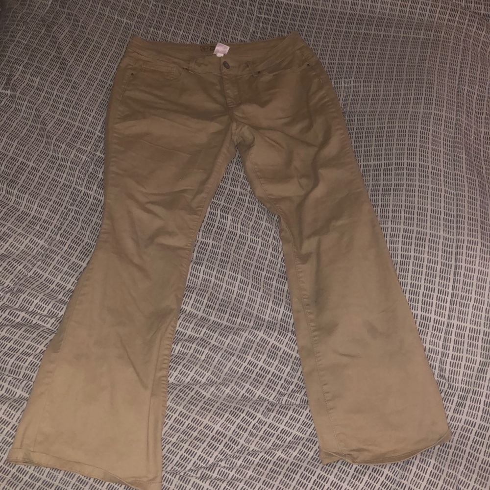 Mid rise bootcut jeans